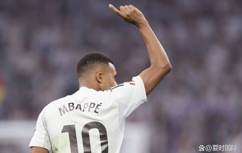 皇马官宣！亿元先生被挂牌，中场锁定德甲天才，锋线瞄准英超爆点