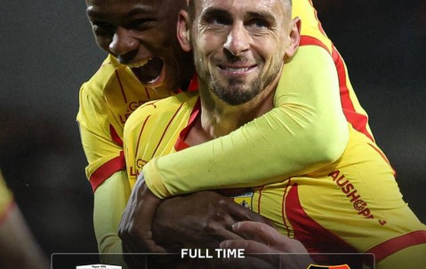 朗斯逆转3-1夺冠，法甲榜首易主！黑马强势崛起，大巴黎失去王座