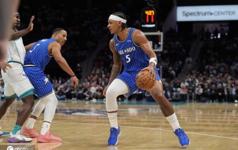 班凯罗20+9+9三球17分13助 魔术大战胜黄蜂