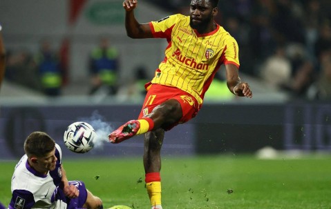 3-0，法甲领头羊完胜图卢兹，豪取8连胜，领先巴黎圣日耳曼4分