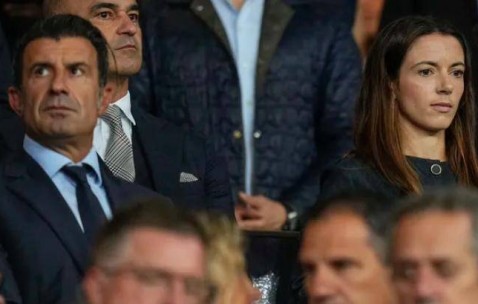 25年恨意不消！欧冠夜5万球迷狂嘘，52岁菲戈的叛徒标签，何时能摘？