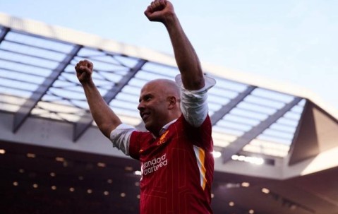 有底气！利物浦策略得当，经过一年努力引援，曼联难以“复制成功”