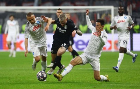 德甲激战！法兰克福主场迎不来梅，谁能打破积分僵局？