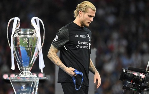 被问超巨失误️卡里乌斯翻白眼：只有1%的门将能走到欧冠决赛