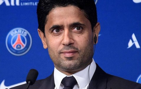 巴黎主席纳赛尔笑逐颜开，心怀大志迈向辉煌的未来