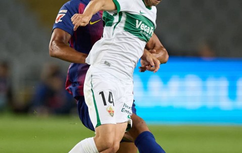 巴塞罗那逆转马德里竞技！奥尔莫关键进球助阵，西甲巅峰对决掀热潮