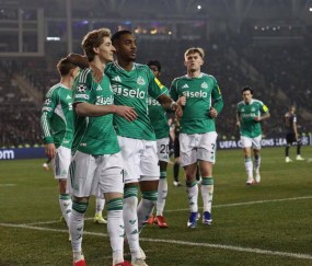 欧冠惊天逆转！安东尼·戈登狂砍四球，纽卡斯尔联客场大胜晋级形势明朗