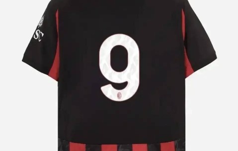 意甲媒体透露：切尔西球员杰克逊加盟米兰的可能性正在增加，两家俱乐部的关系已缓和