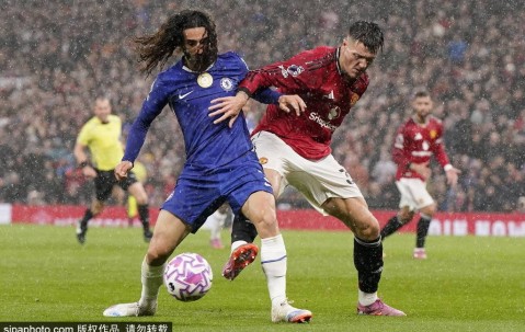 英超-桑切斯第5分钟直红卡塞米罗破门+染红 曼联2-1切尔西