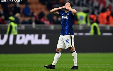 国米转会窗“忙碌不停歇”：25岁中场接替恰尔汗奥卢，曼城想要他