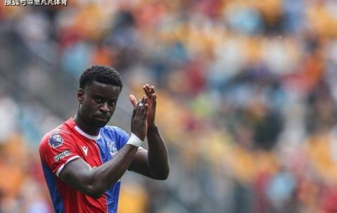 利物浦加速追逐两名潜力中卫：敲定19岁意大利天才，想买下格伊