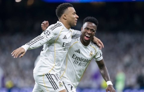 皇马5连胜登顶！阿韦洛亚救主还是姆巴佩封神？真相是1+1＞2！