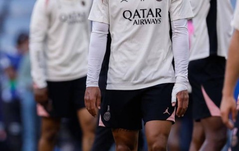 欧冠新王炸裂！大巴黎5-0横扫国米首冠，19岁妖星力压巴萨神童，他比亚马尔更强？