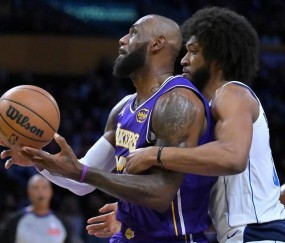 纪录收割机！詹姆斯再迎里程碑 一战超爵士两大名宿