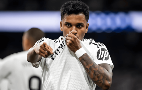 据报道，在未来不确定的情况下，曼联有望签下皇家马德里球星