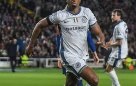 欧冠半决赛首回合战报，所有比赛结果揭晓，最新积分榜一览！