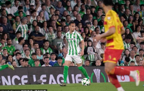 西甲豪门询价曼联弃将，贝蒂斯希望留下状态火热的巴西边锋