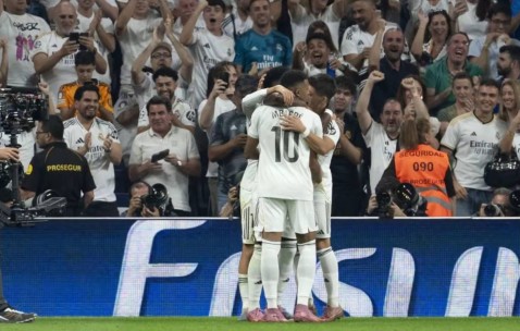 维尼修斯双响，皇马3-1登顶西甲。