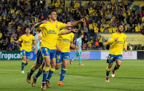 罗马主场迎战帕尔马，攻防稳健，帕尔马客场韧性突出，悬念十足。