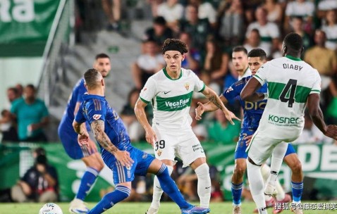 你知道吗？那个被AC米兰甩卖的葡萄牙人安德里-席尔瓦，居然在西甲复活了！