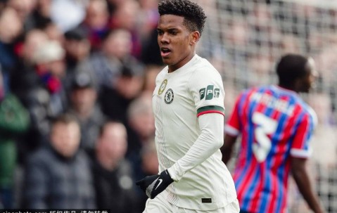 英超第23轮：切尔西3-1水晶宫 埃斯特旺传射佩德罗破门+造点恩佐点射