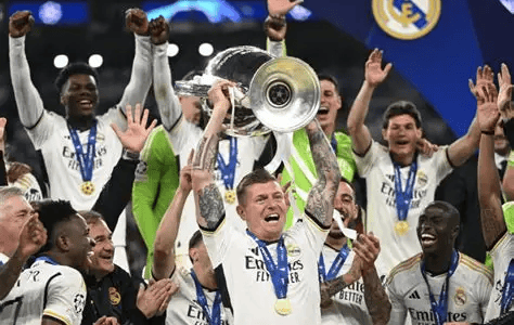 周二007德甲前瞻：斯图加特VS法兰克福 主场劲旅与防反军团的争四博弈