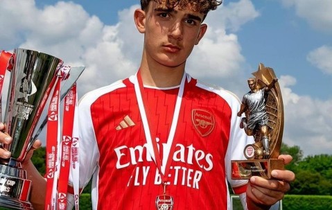 英雄出少年！这三位球员，才15岁就登陆英超，枪手独占两人！