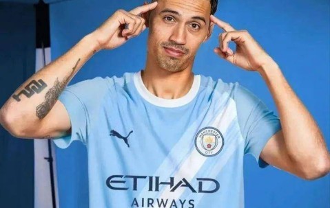 欧洲转会窗大爆发！曼城7500万引援，曼联情感挖人，格子续约成最大焦点