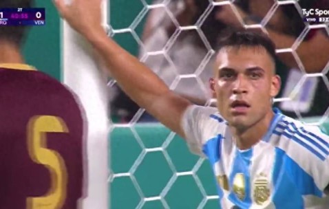 意甲最贵球员劳塔罗 全场9射5正0进球 注定踢不了阿根廷主力位置