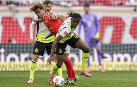 多特蒙德保持不败领跑德甲，科瓦奇强调专注