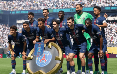 巴黎4:0大胜皇马，登贝莱现场教学姆巴佩何为金球奖表现