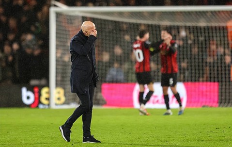 3-2绝杀！2-1险胜！足坛冷门之夜：拜仁、利物浦都输了，中国队获亚军