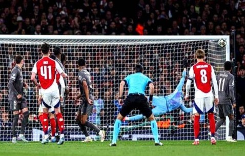 我懂球迷评24-25赛季最佳进球：赖斯对皇马的极限任意球当选