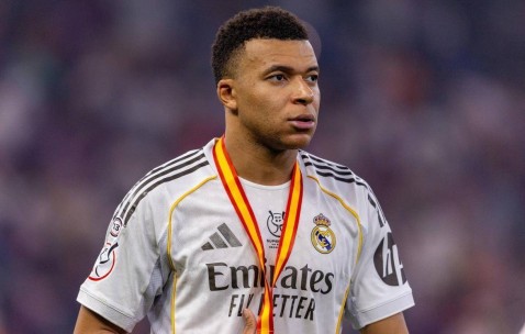 33场造17球巨星竟遭皇马清洗！曼联介入交易，姆巴佩成唯一核心