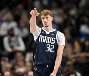 弗拉格告别慢热终于开窍？19岁他在纪录榜猛追詹姆斯