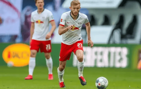 周日012 德甲焦点对决：科隆VS莱比锡红牛 残阵保级VS欧冠冲刺，主场能否打破宿命？