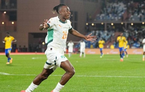 补时头球绝杀！19岁德甲新星拯救科特迪瓦，非洲杯上演让二追三