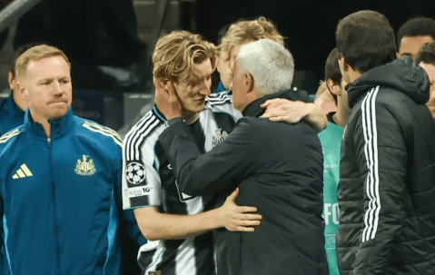 穆帅赞扬的24岁纽卡斯尔边锋，入选欧足联欧冠第3轮最佳阵容