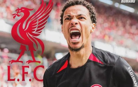 德甲劲旅法兰克福：转会收入惊人，前锋加工厂名不虚传！