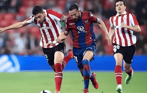 法甲激战：欧塞尔主场迎敌，勒阿弗尔客场抢分