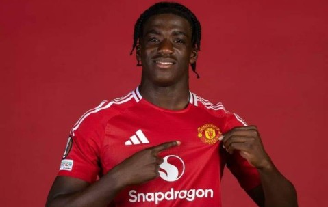 曼晚：17岁库孔基将与曼联签订职业合同，外界将他与格瓦比较