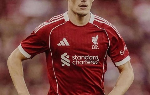 3-2险胜！利物浦新援维尔茨首秀亮眼，防线隐患待解引主帅担忧