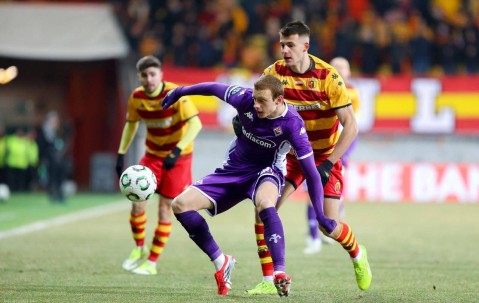 欧协联淘汰赛附加赛3-0，意甲第18完胜波兰超第1，占得先机