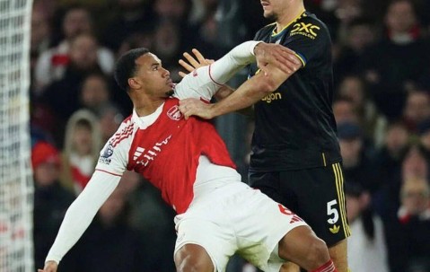 谈判僵局，曼联只愿给1年8万周薪，马奎尔拒当临时工，意甲已伸手