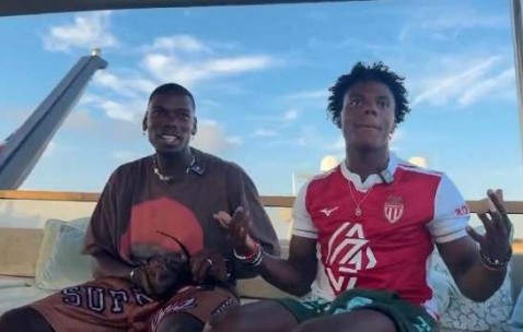 博格巴直播力挺登贝莱：法国天才若错失今年金球奖将终身无缘