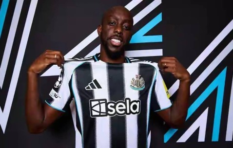 5分差距+1亿欧冠门票！穆帅恐失资格，葡超三强决战定生死？