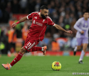 穆罕默德·萨拉赫角色转型：在利物浦进攻体系中的新定位与数据落差