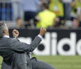 穆里尼奥批评维尼修斯庆祝动作，质疑其不如传奇球星却忽视自己历史挑衅，言行不一引发舆论质疑