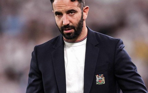 27岁锋霸2次拒绝曼联，恩师阿莫林出面也没用，葡体标价8000万欧