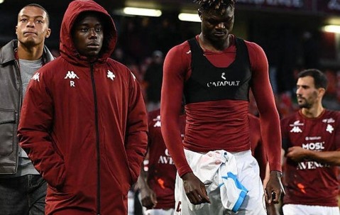 班加西的友谊赛：一场无关紧要却又意义重大的比赛